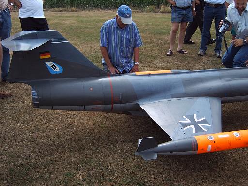 IMG00015.JPG - 334, 58, 209, 0, 1, 480